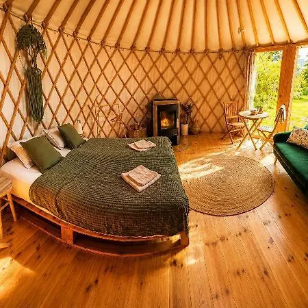 Glamping Jurty U Jezirka *