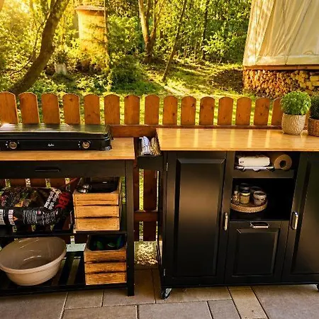Glamping Jurty U Jezirka