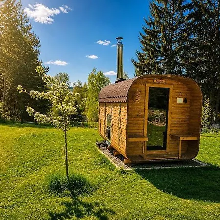 Glamping Jurty U Jezirka